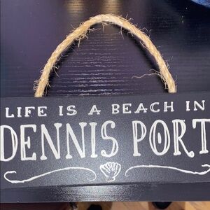 Black and White Beach Sign